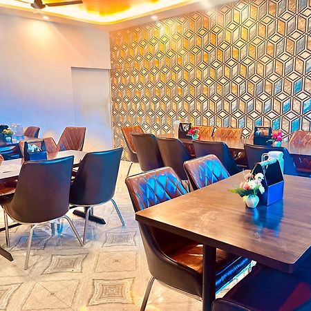 Heaven Resort Ayodhya Экстерьер фото