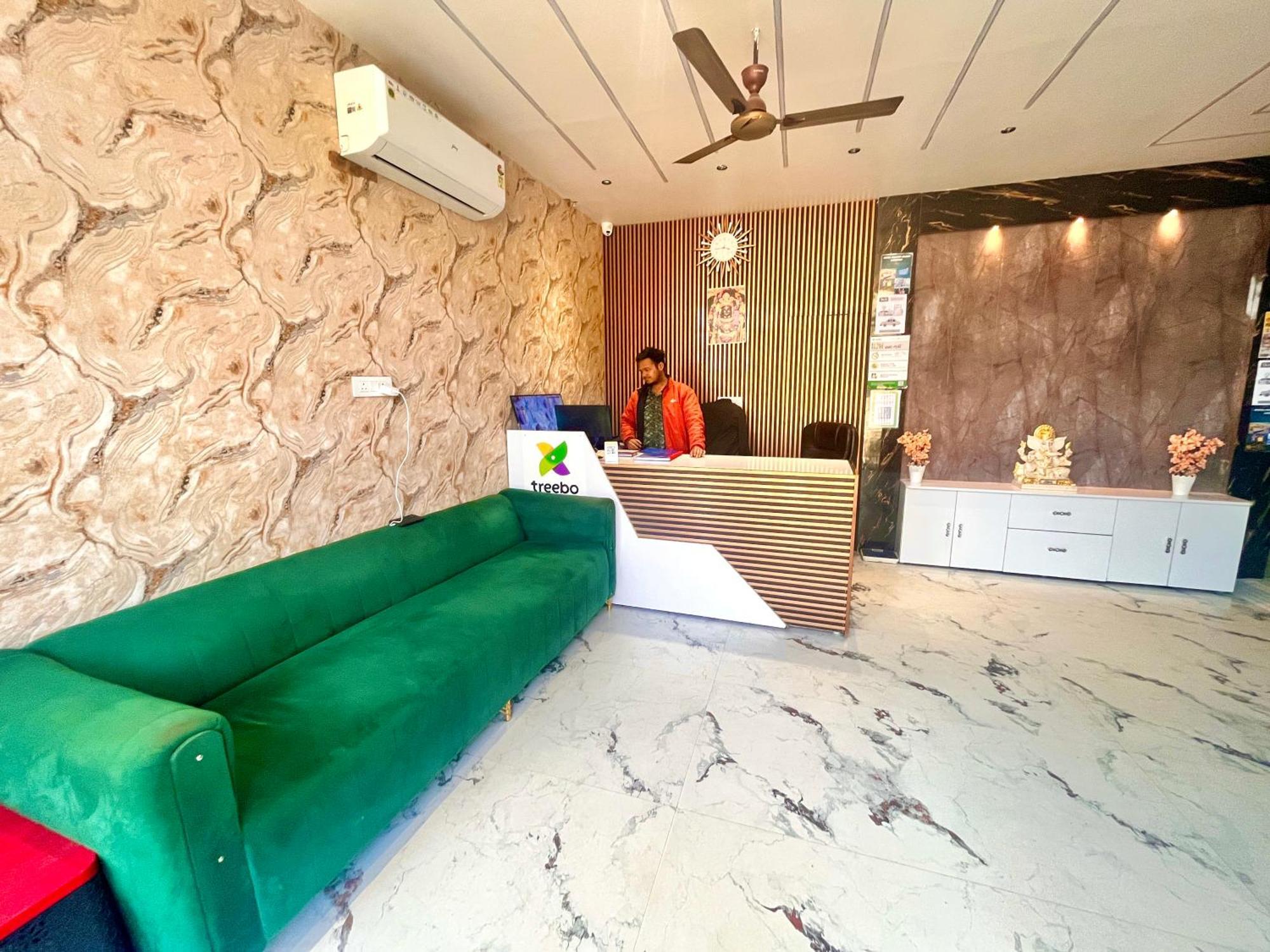 Heaven Resort Ayodhya Экстерьер фото